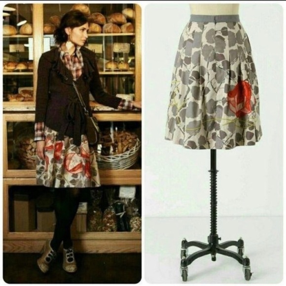 Anthropologie Dresses & Skirts - Anthropologie Floreat Gray Glowing Leaves Skirt